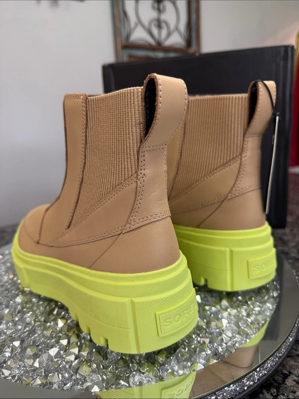Sorel Women's Tan Chelsea Platform Boot with Neon Yellow Sole